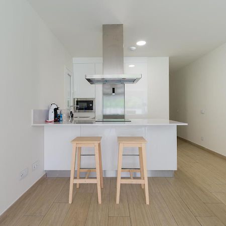 Homeforguest Apartamento Con Terraza Y Parking En Las Canteras Las Palmas de Gran Canaria Exterior photo